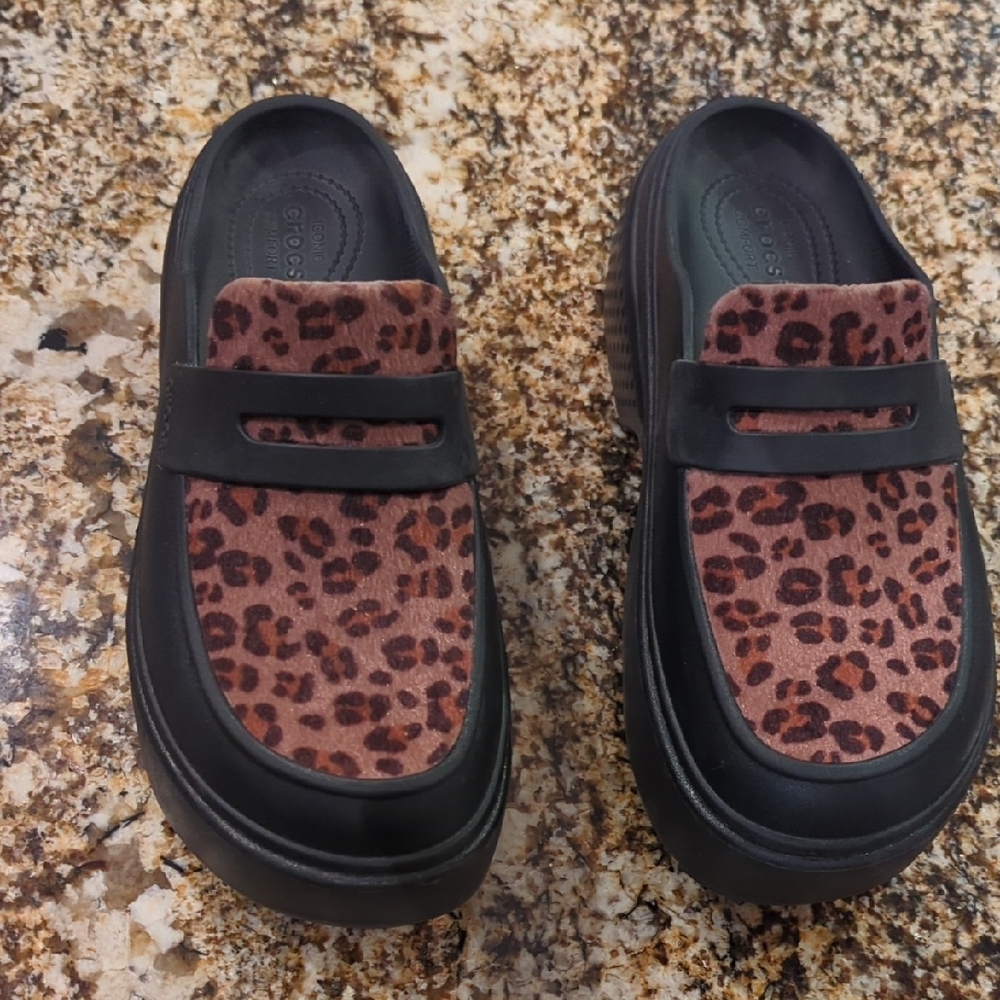 Crocs Stomp Leopard Loafer Chucky Elevated Platform W11 M9 Dramatic Height Clog - Picture 3 of 16